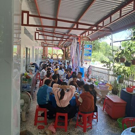 Hotel Nhà Nghỉ NgọC PhuọNg Hon Son à Lai Son Extérieur photo