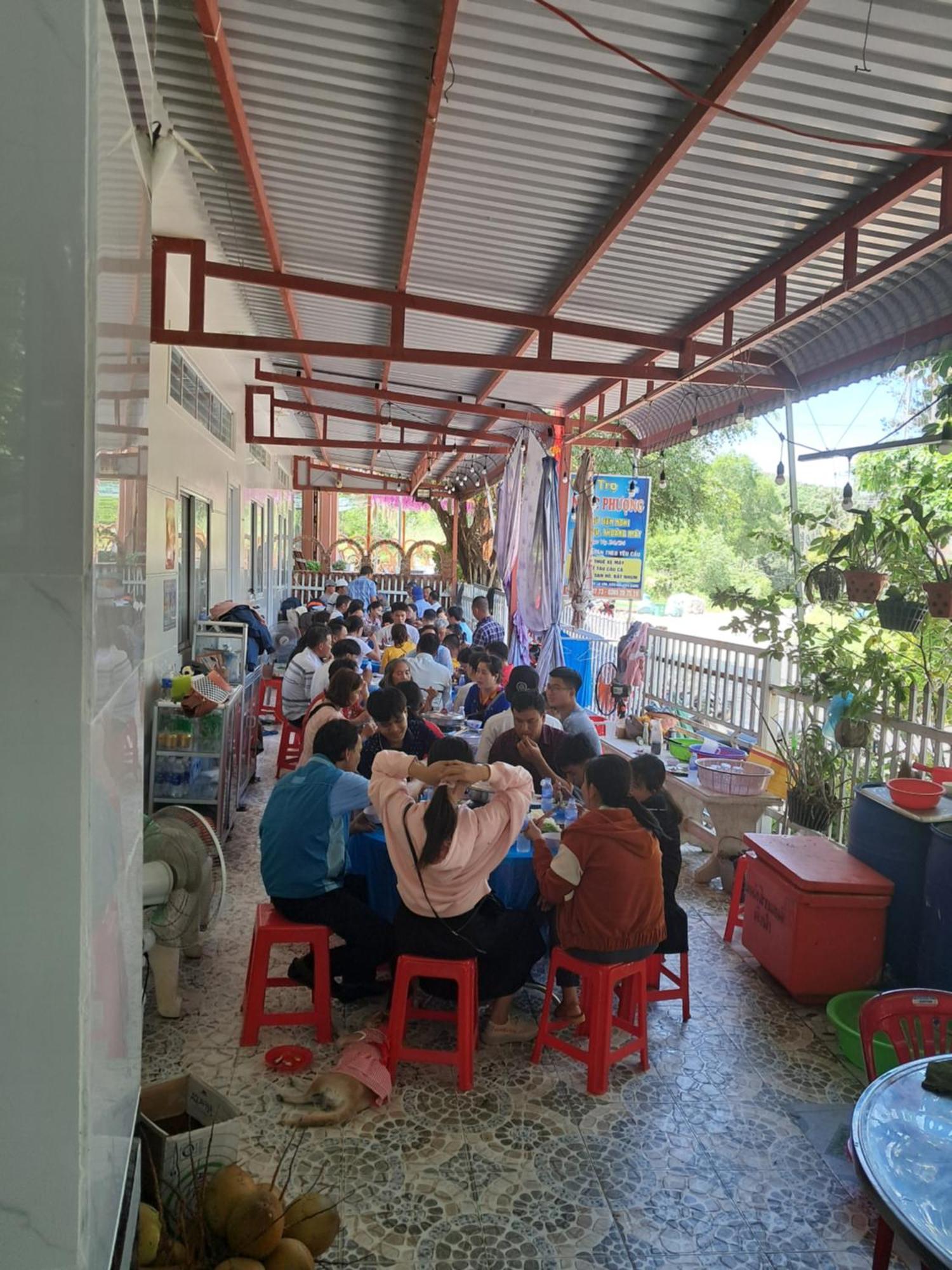 Hotel Nhà Nghỉ NgọC PhuọNg Hon Son à Lai Son Extérieur photo