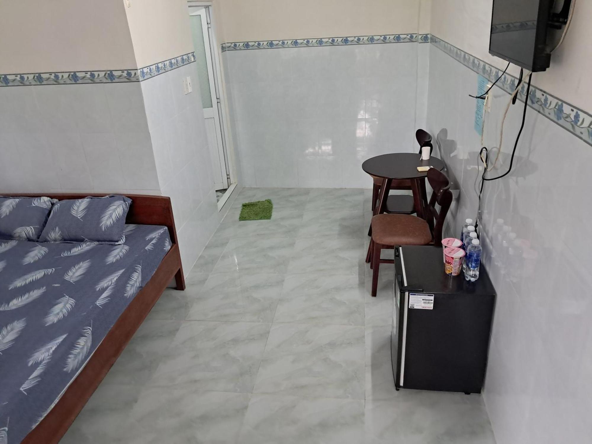 Hotel Nhà Nghỉ NgọC PhuọNg Hon Son à Lai Son Extérieur photo