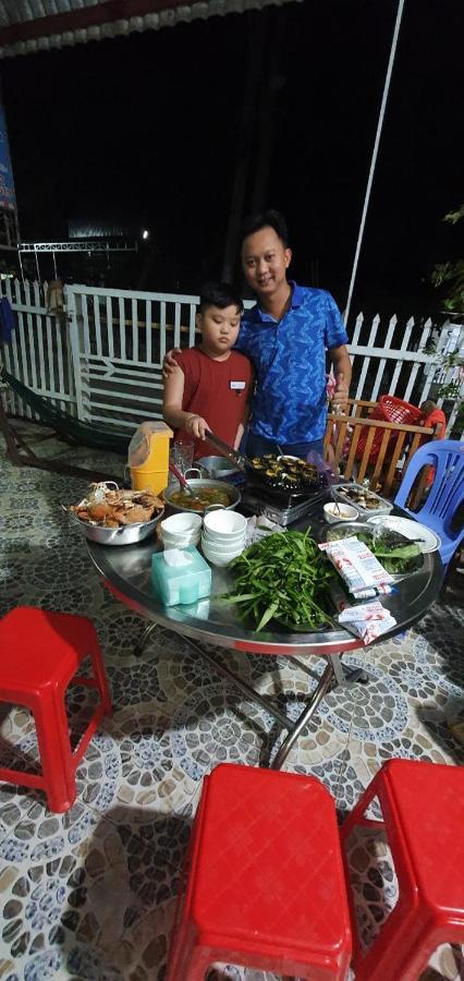 Hotel Nhà Nghỉ NgọC PhuọNg Hon Son à Lai Son Extérieur photo